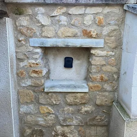 Maison De Charme - Proche Futuroscope بيت للعطل *